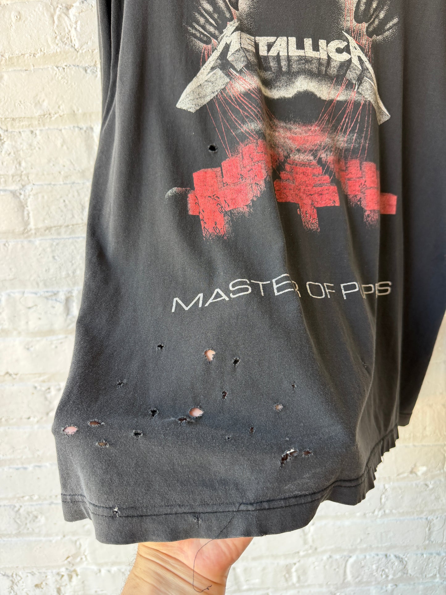 Vintage Thrashed Metallica Master of Puppets Shirt Size Large