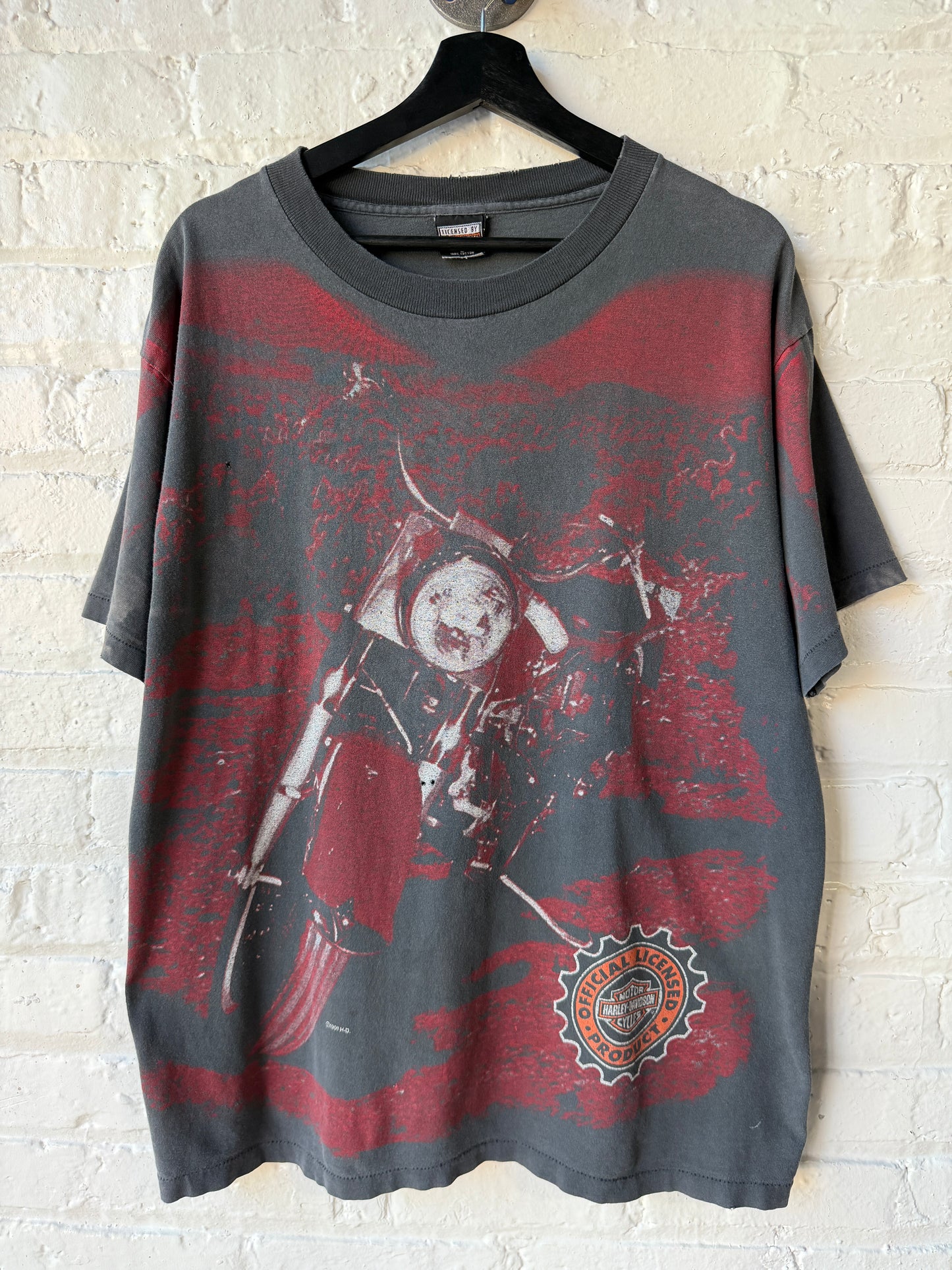 Vintage 1996 Harley Davidson Jumbo Print Fader Shirt Size Large