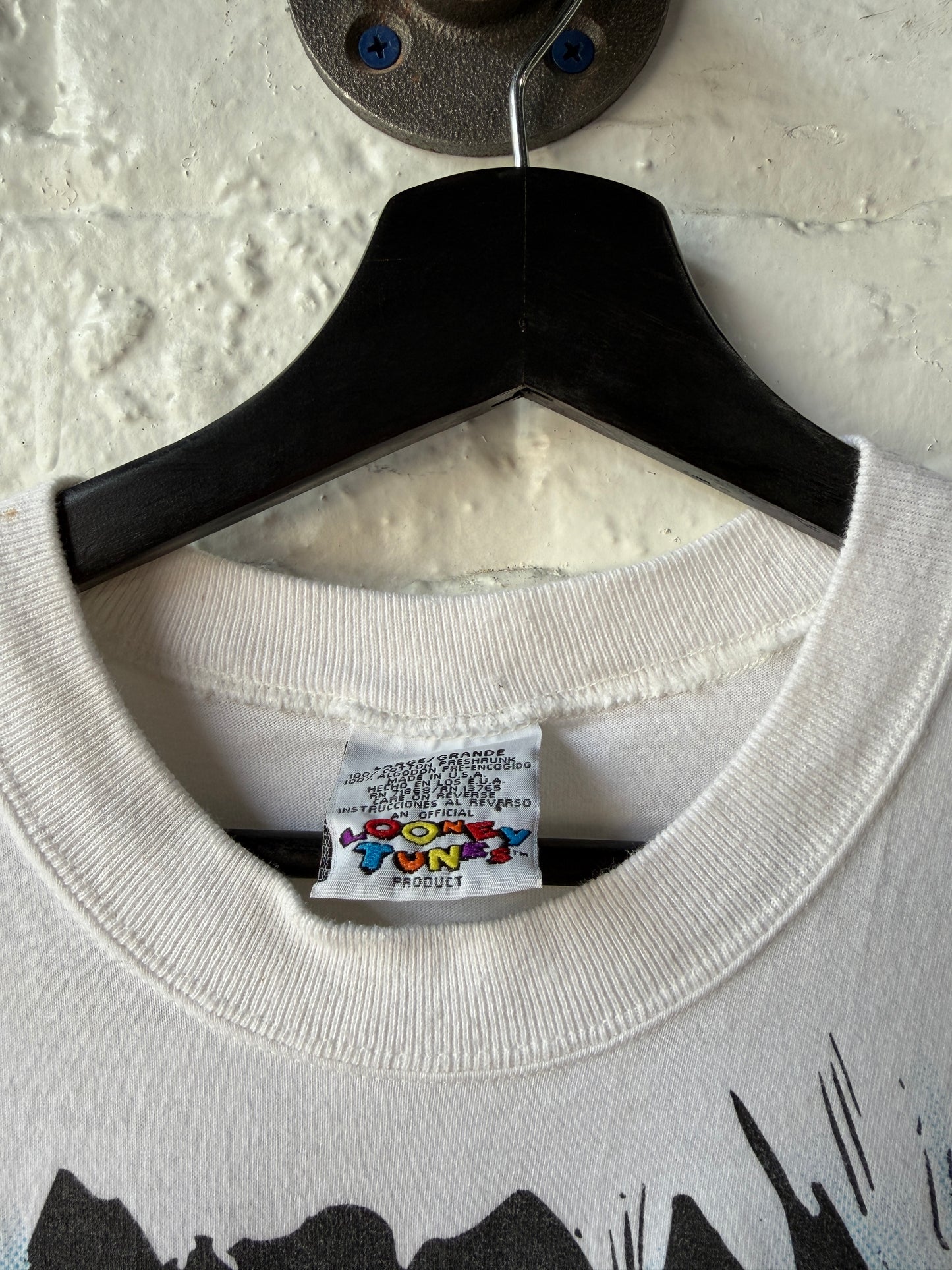 Vintage 1996 Taz Wild Thing Shirt Size Large