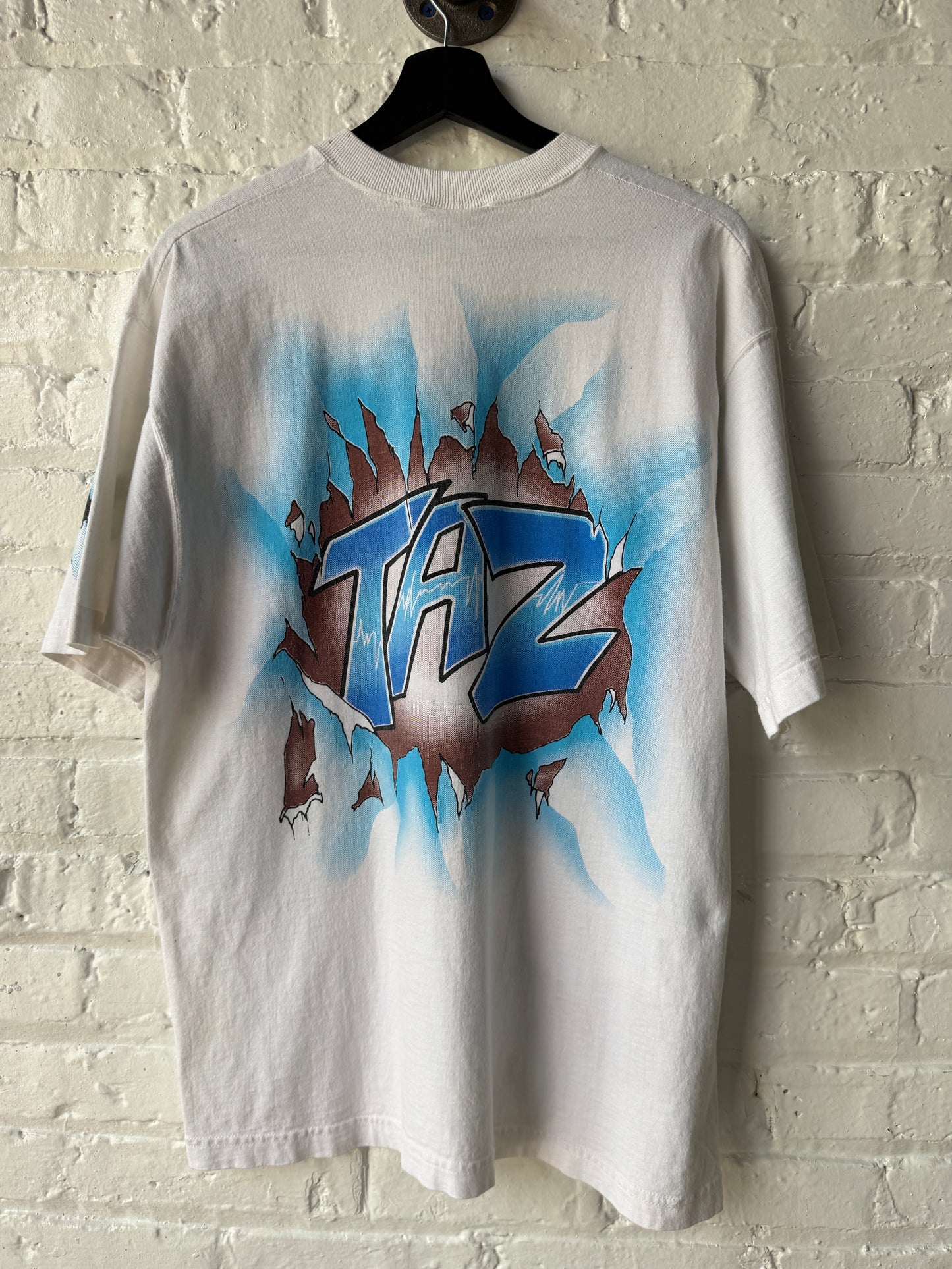 Vintage 1996 Taz Wild Thing Shirt Size Large