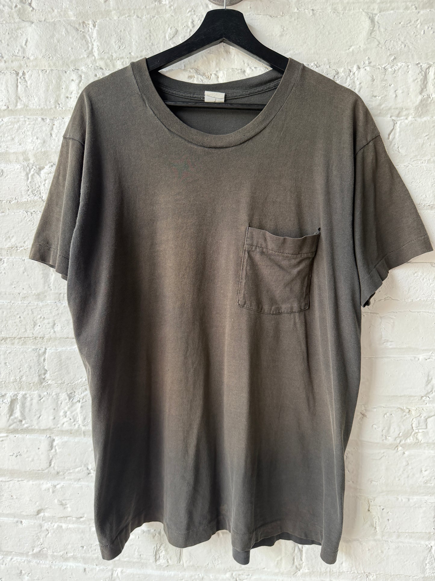 Vintage Black Pocket T Shirt Size Large