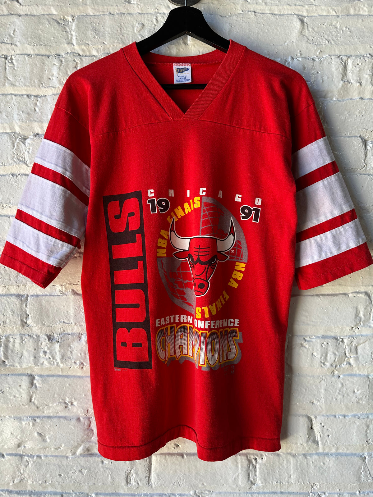 Vintage 1991 Chicago Bulls Conference Champs 3/4 Sleeve Shirt Size Medium