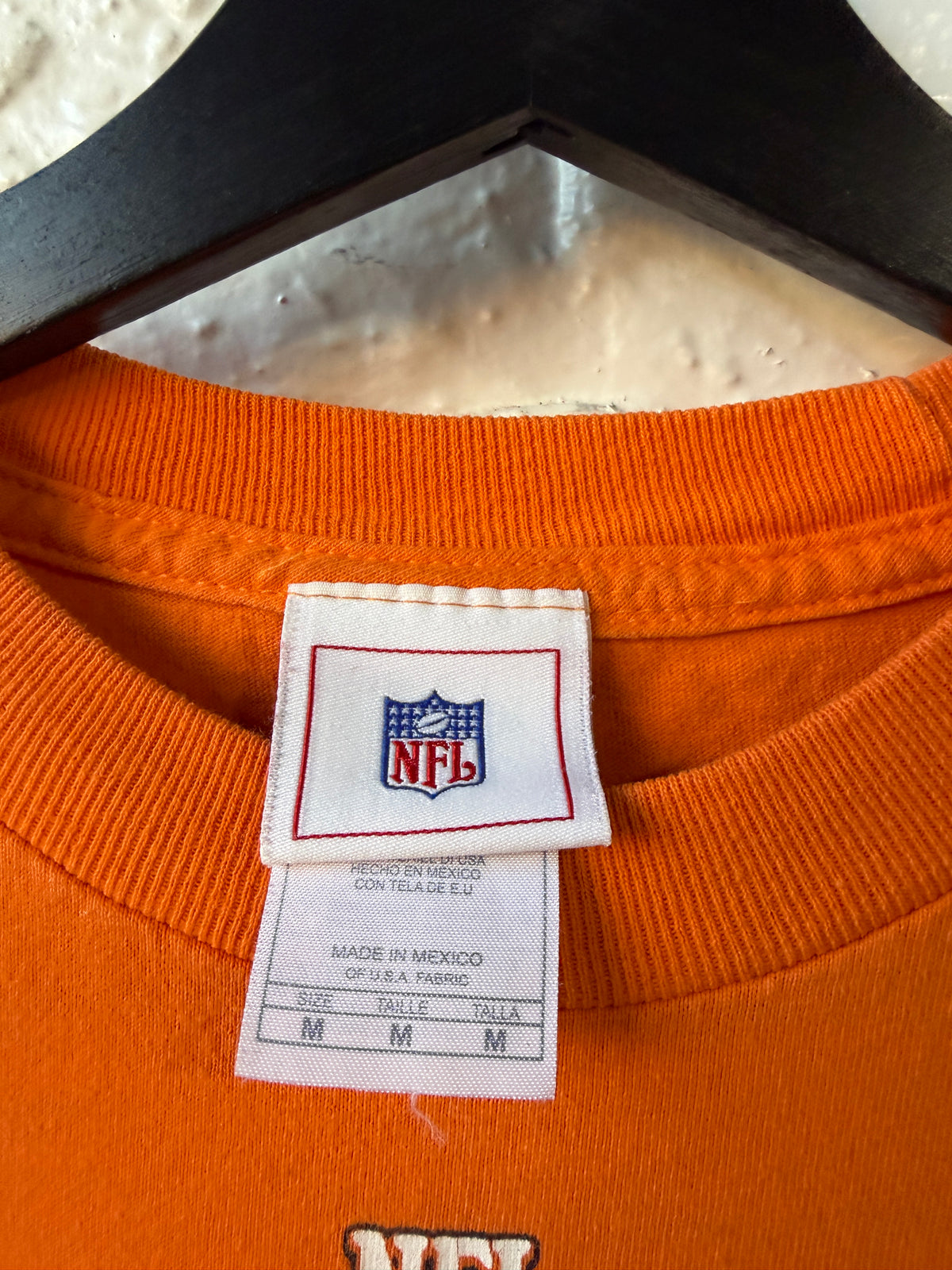 Chicago Bears Football Orange Shirt Size Medium