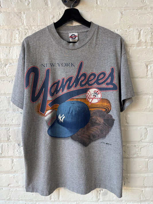 Vintage 1997 New York Yankees Shirt Size Large