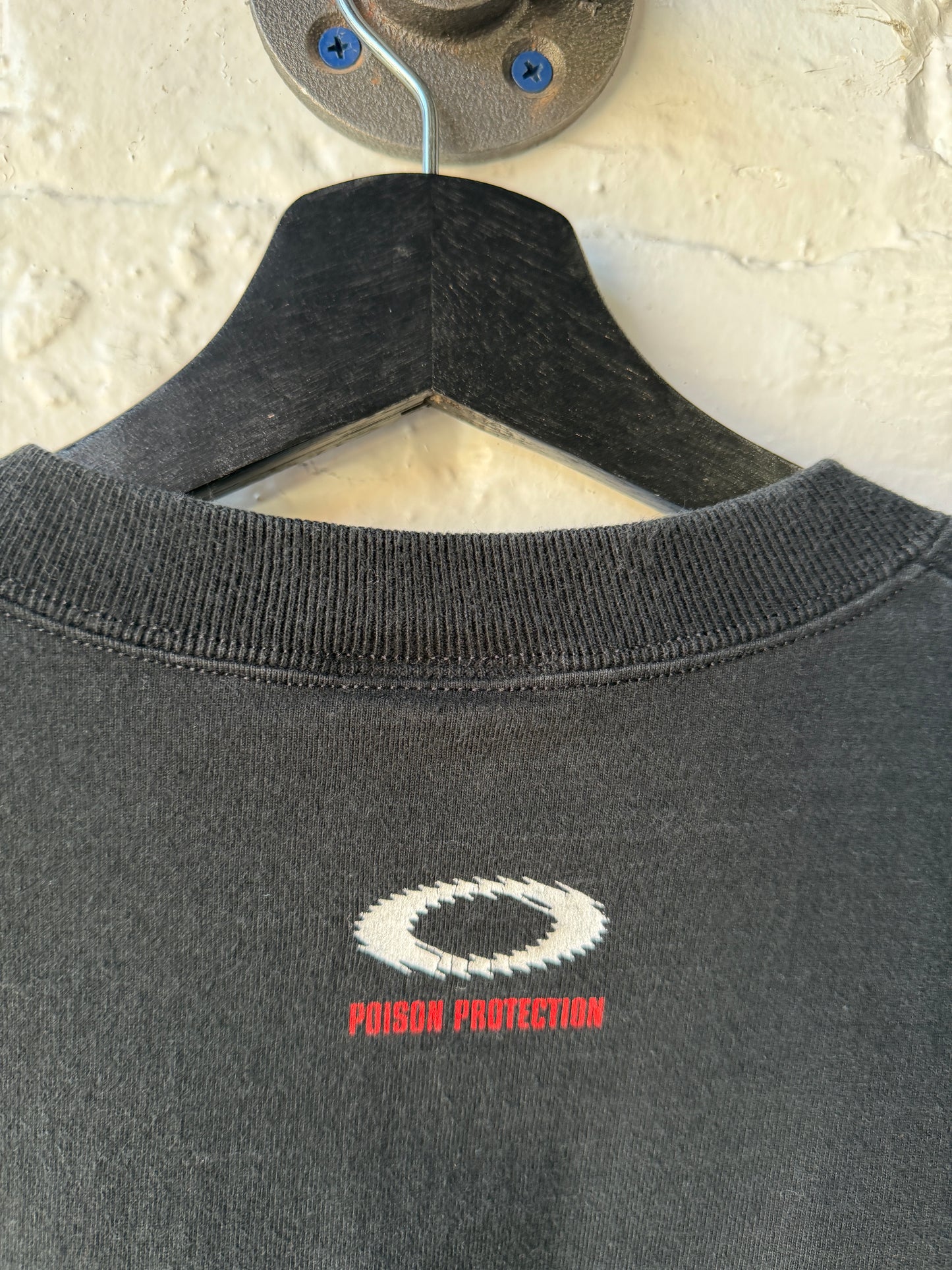 Vintage Oakley Software Poison Protection Shirt Size XL