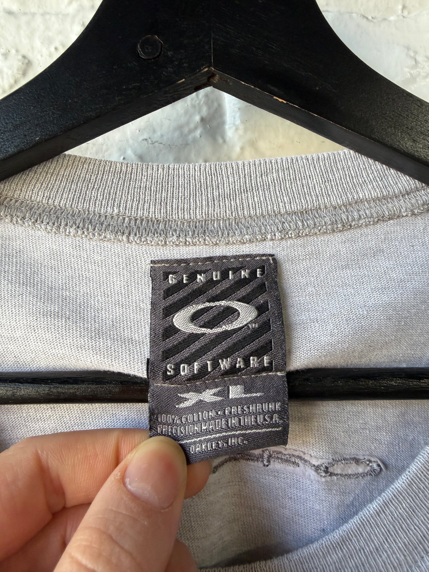 Vintage Oakley Software Thrashed Shirt Size XL